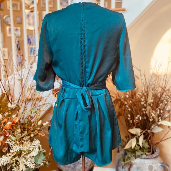 Charlotte Russe Large Green Satin Romper - Picture 3 of 6